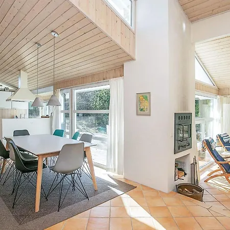 Tranquil Retreat With - By Traum